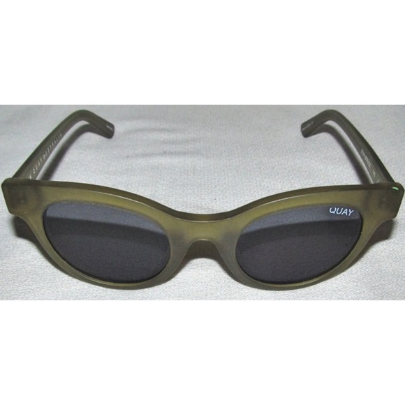 Quay Australia Accessories - Quay Australia Green Star Struck Cat Eye Sunglasses 148 Cat 3 Lens